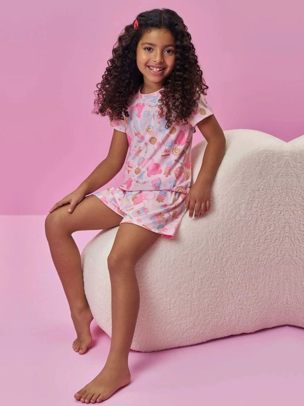 Conjunto de Pijama de Blusa em Malha Fresh e Shorts em Malha Fresh Kukiê Infantil Menina