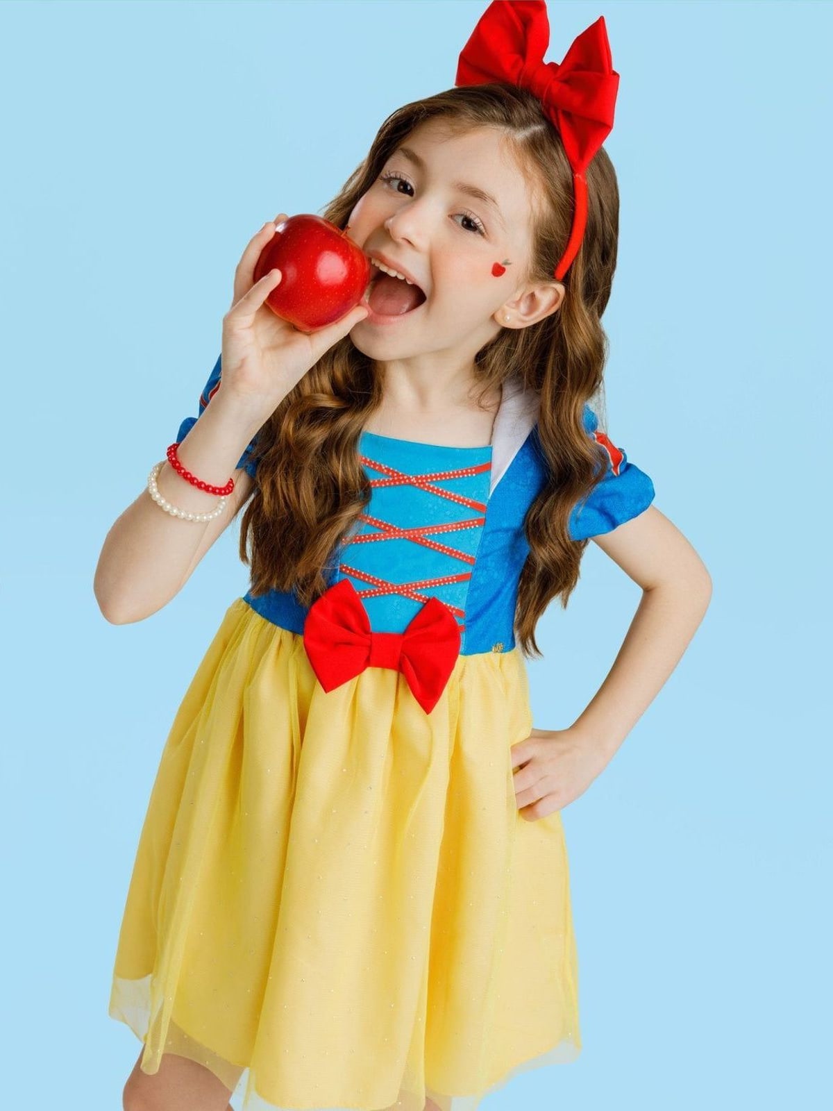 Fantasia de Princesa Branca Das Neves. (Vestido em Malha UV e Tule) Kukiê Infantil Menina